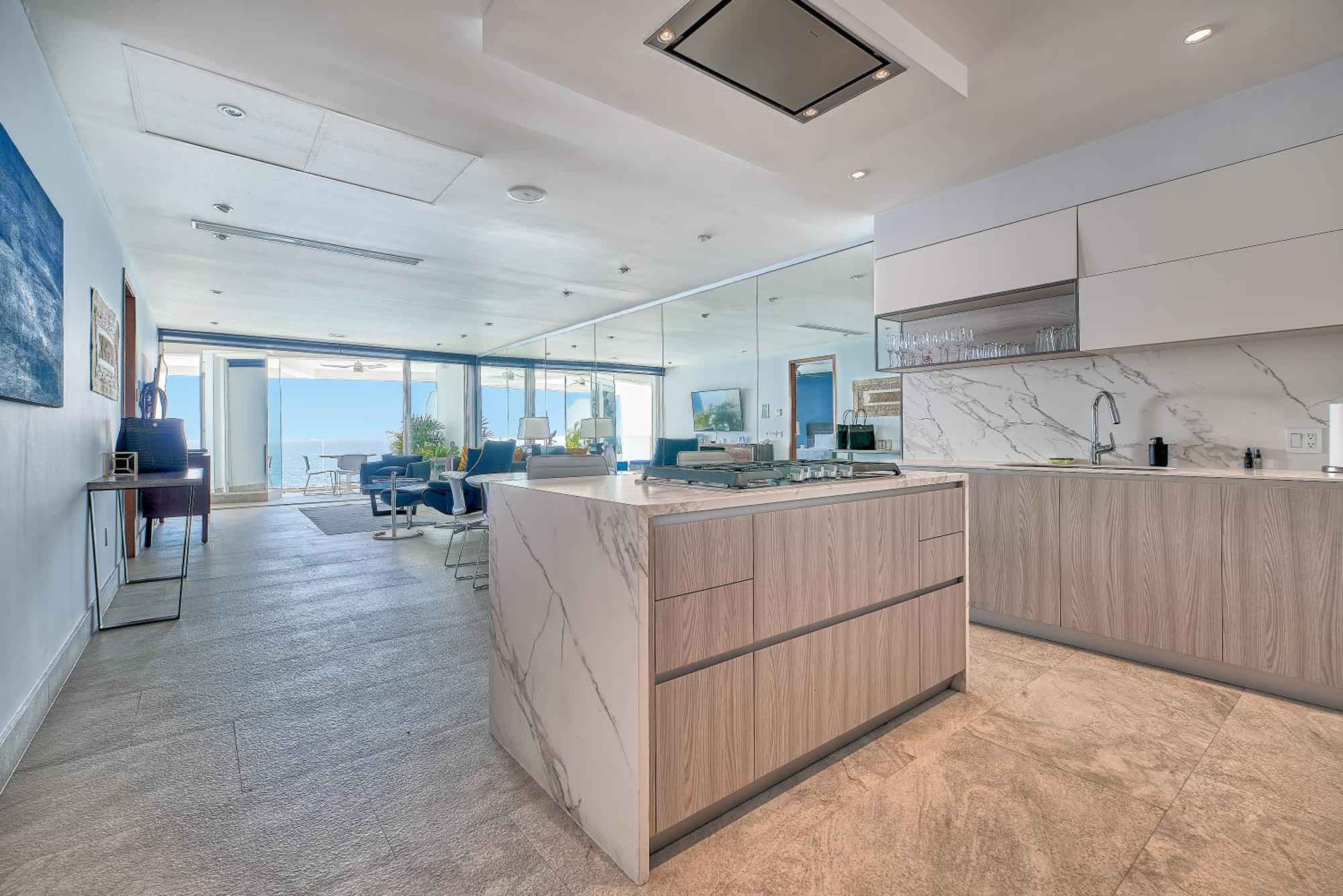 Hotel Maxwell Residences At Indah Puerto Vallarta